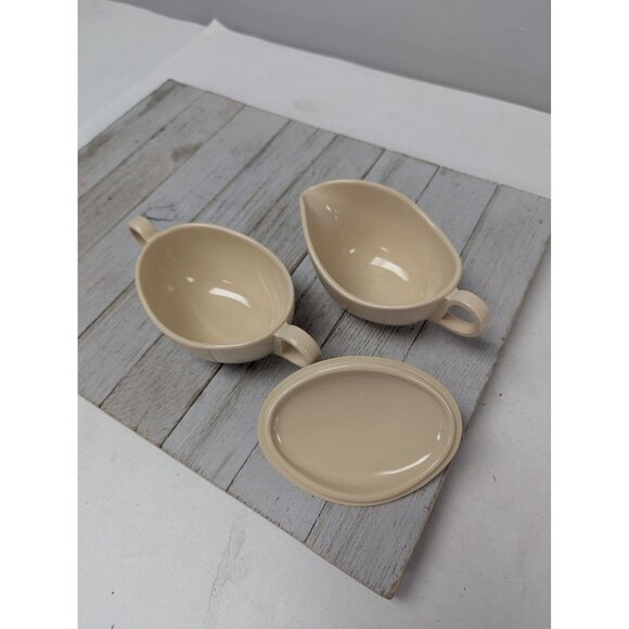 Vintage Set Melamine Melmac Creamer & Sugar Bowl w/ Lid Almond Tan - Picture 7 of 7